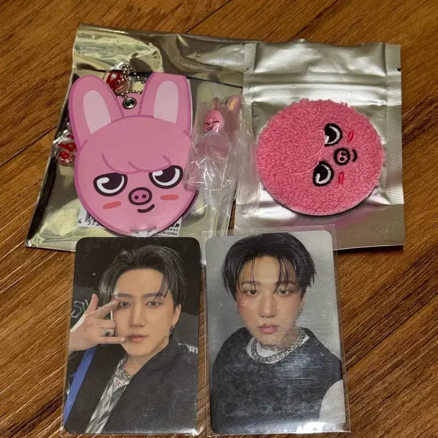 스키즈 스키주 창빈 테루테루보오즈 부클뱃지 미니우치와 일본 카르마 포카