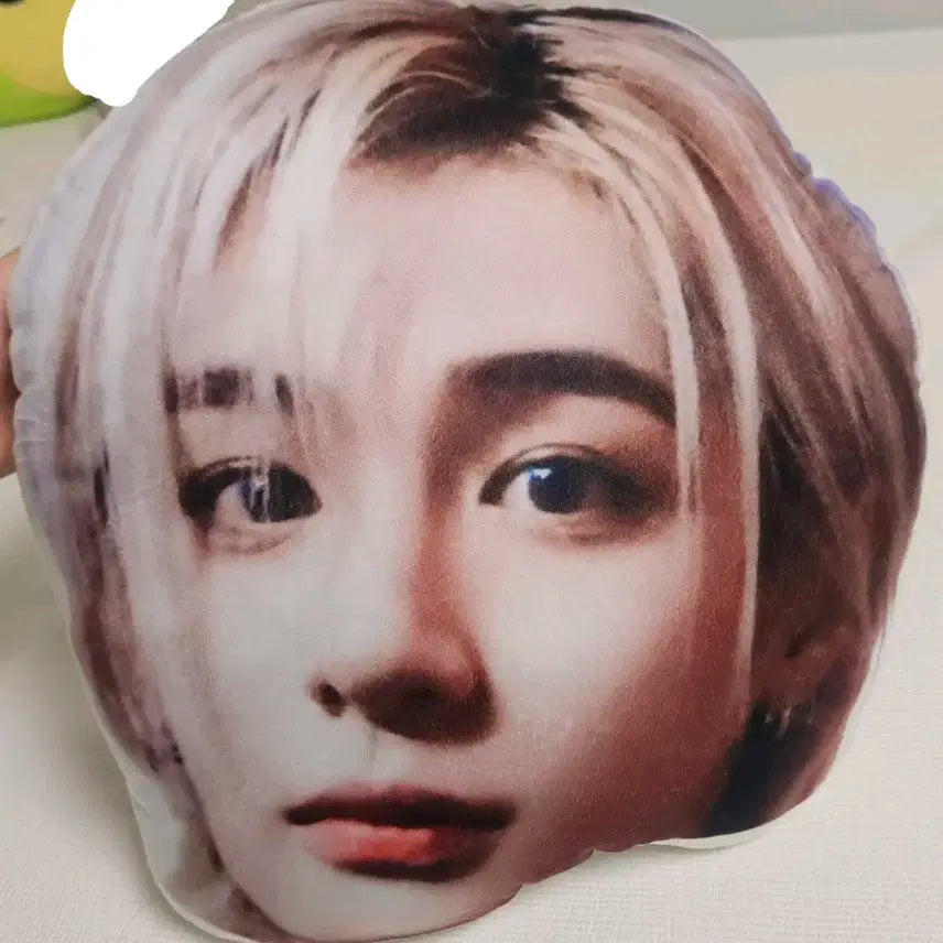 (미사용제품)보이넥스트도어 보넥도 이한이 쿠션 인형 제작 판매해요
