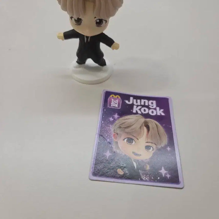 BTS 정국 맥도날드 해피밀 피규어
