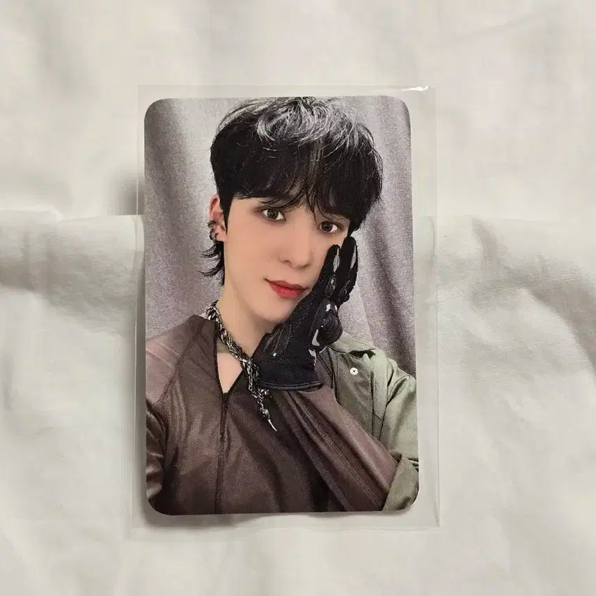 에이티즈 팝업 윤호 포카 아웃로우 바운시 아크릴스탠드