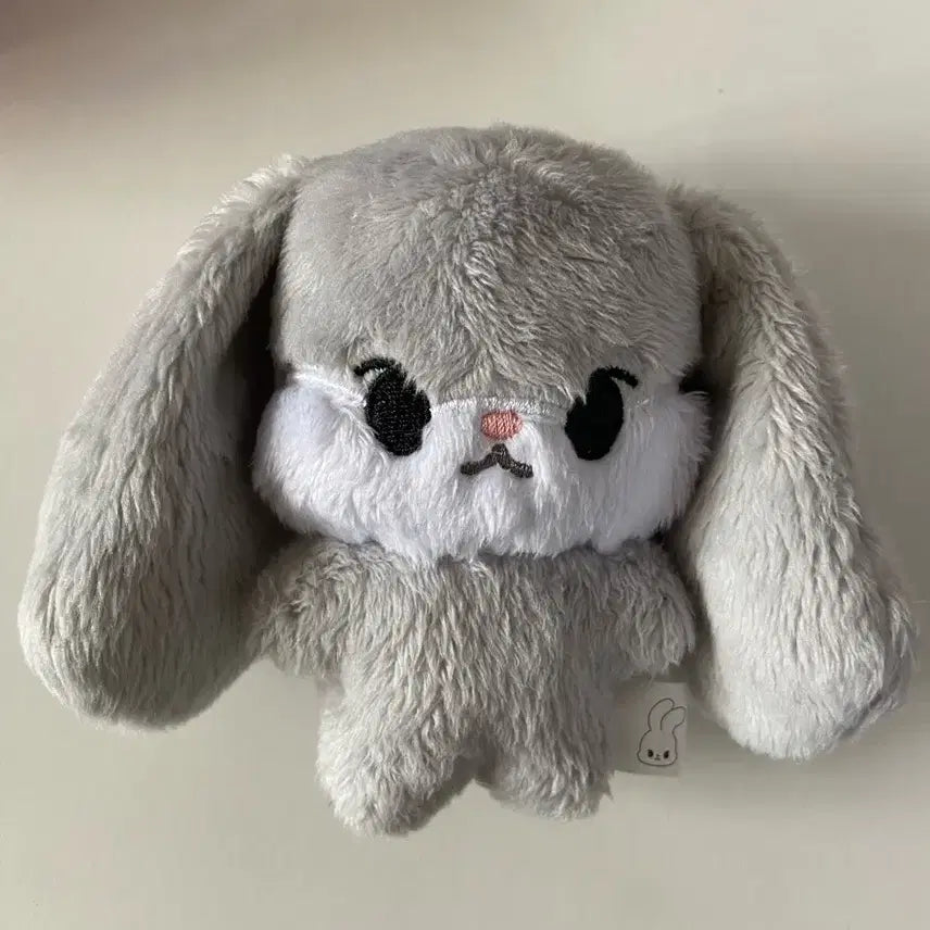 됴토끼 도영 인형