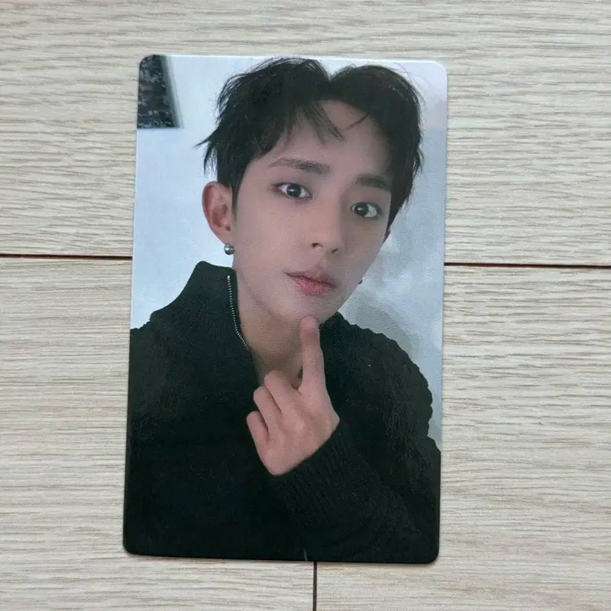 다크비 디원 왓더헬 조은뮤직 핫도그 미공포 특전 포카