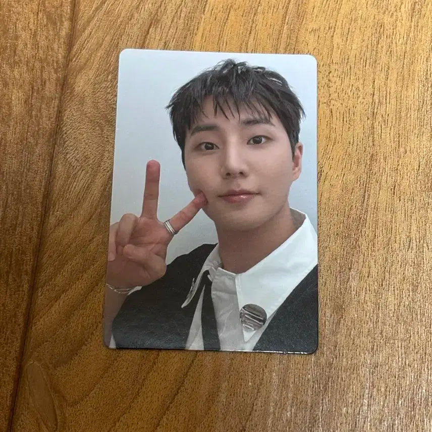 영케이 데케이드 인이어 브이 포카