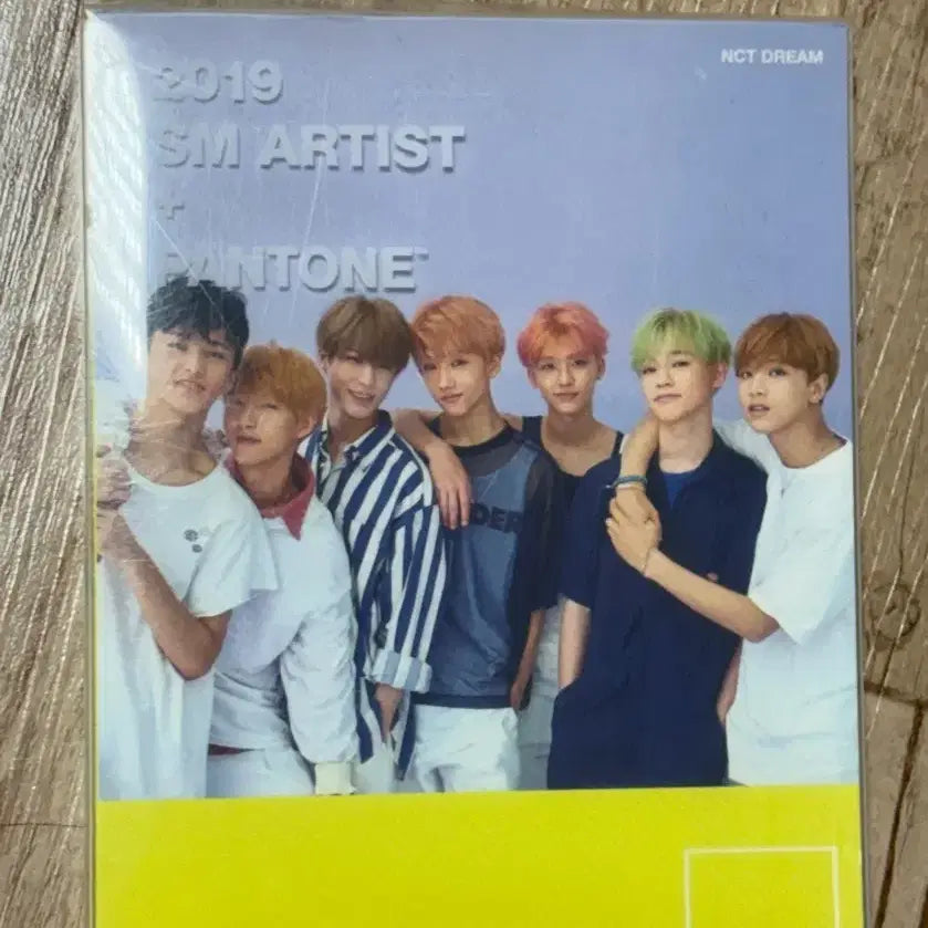 NCT DREAM 2019 팬톤 콜라보 노트