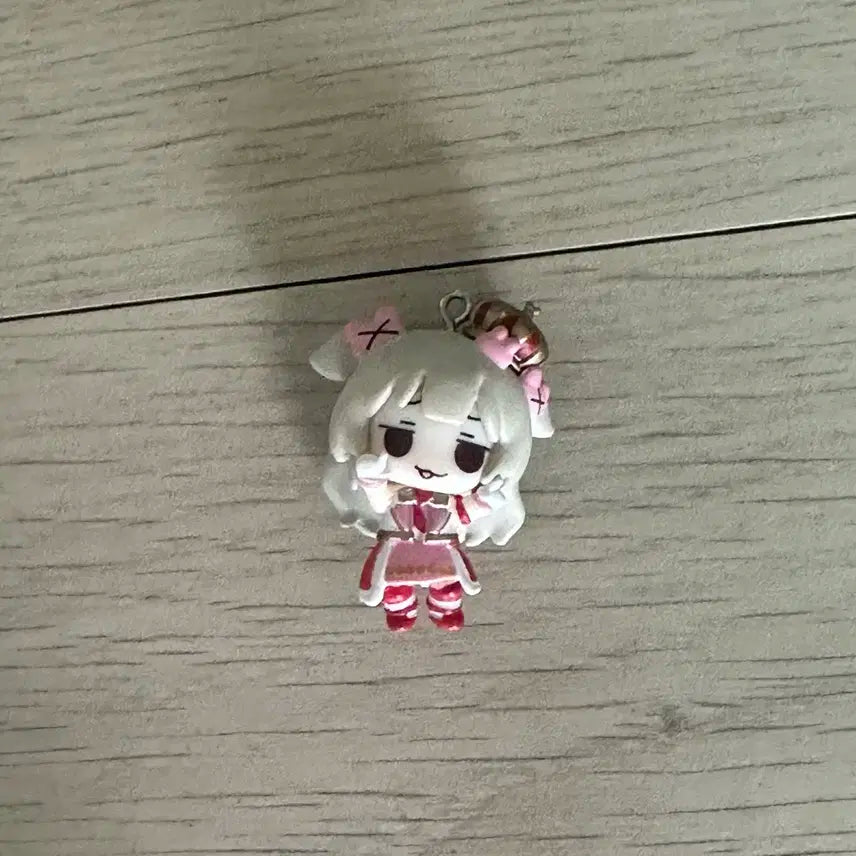 나토리 사나 가챠 피규어
