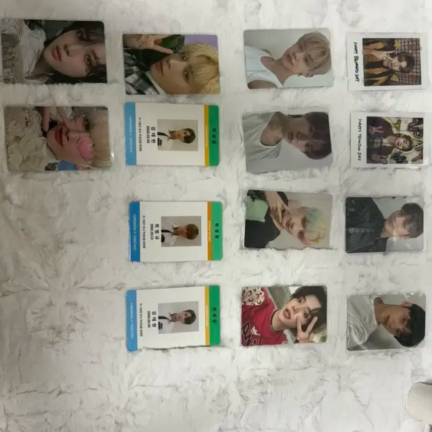 (탈덕처분이라 덤 완전 많아요)투바투 포카 62장 일괄 판매