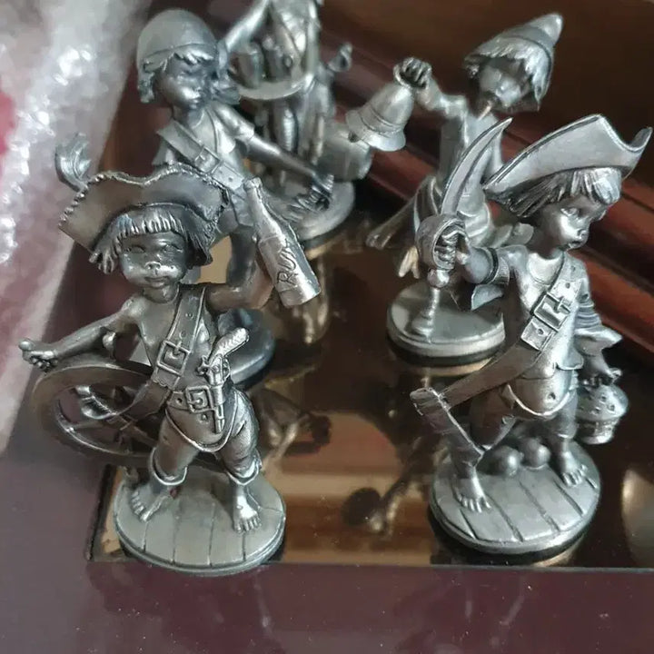 빈티지 해적 소년 주석 피규어 5개