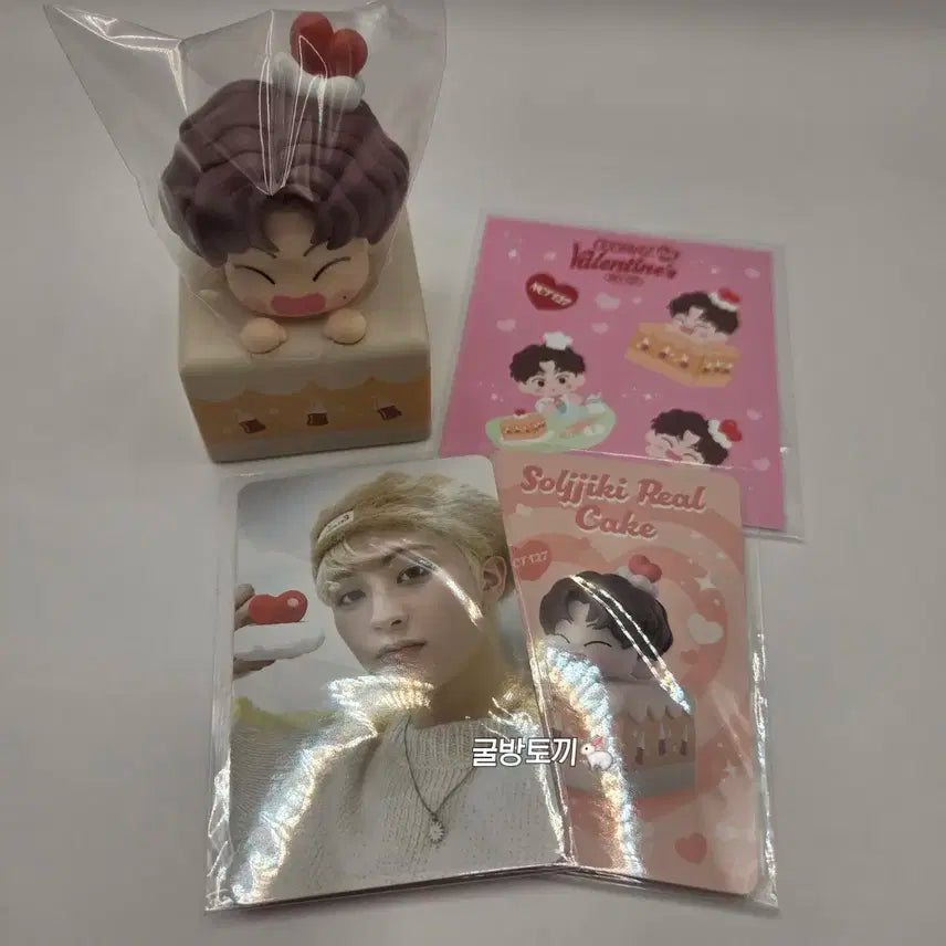 nct 127 마크 발렌타인 케이크 피규어 + 포카 양도