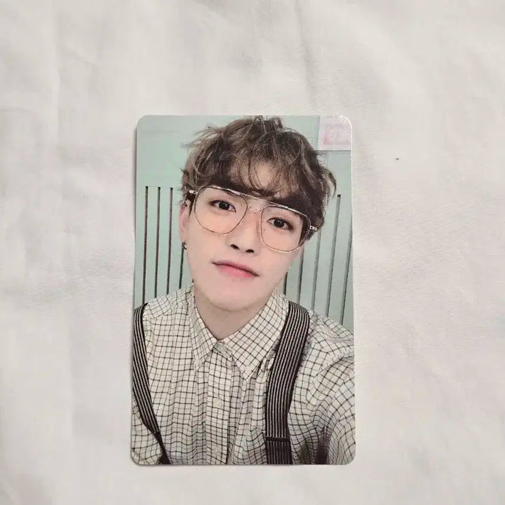 에이티즈 홍중 포카 시그 시즌그리팅 2023