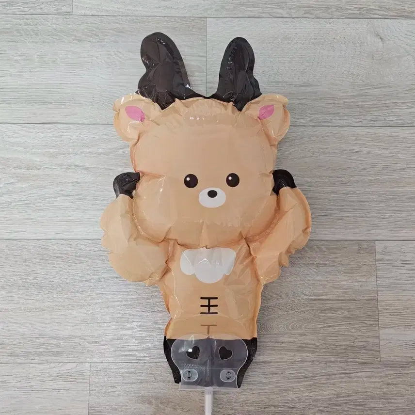라이즈 팝업스토어 우락밤 풍선 성찬 riize