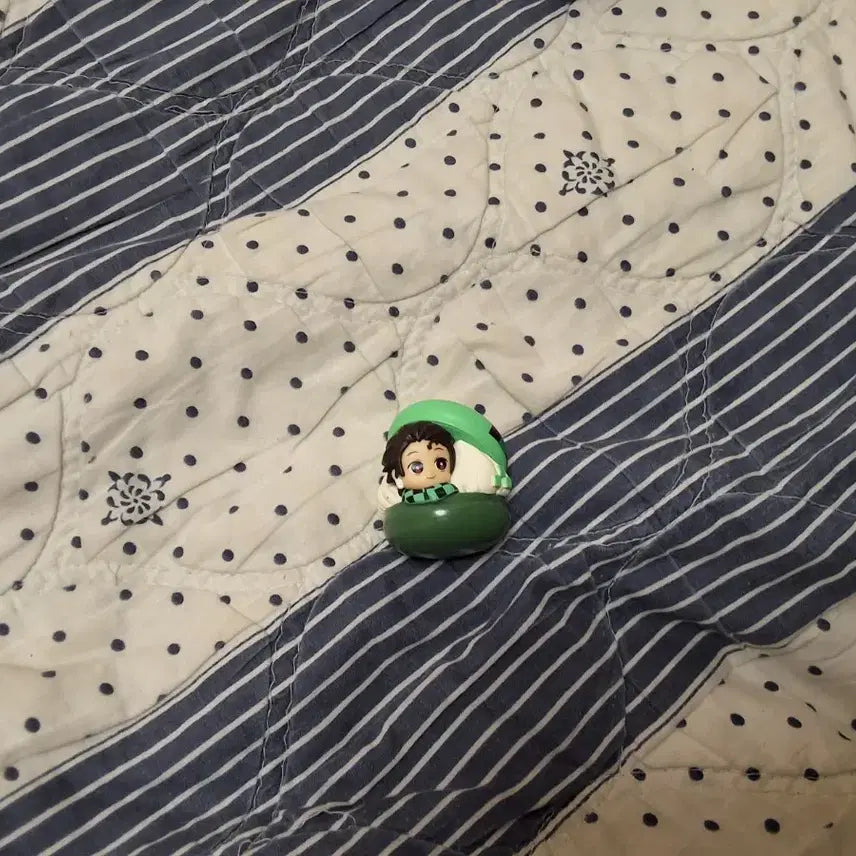 마카롱 탄지로 피규어 팝니다