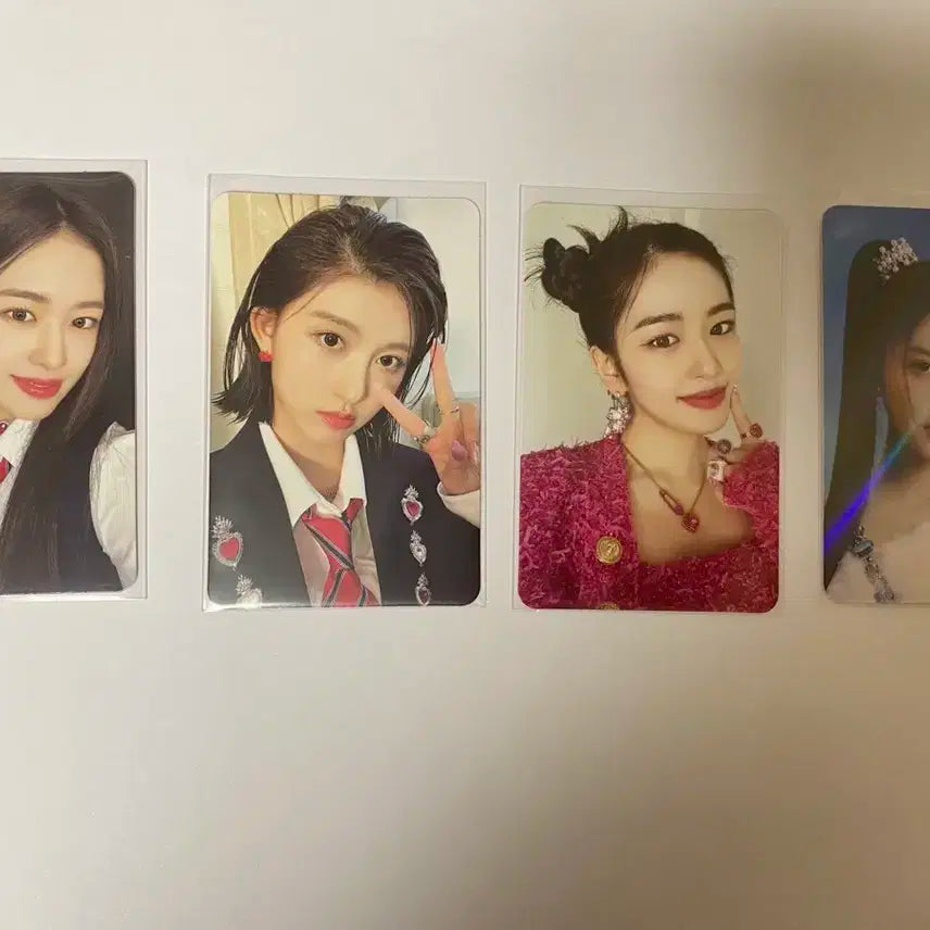 아이브 포카 49장+앨범구성품 팔아요