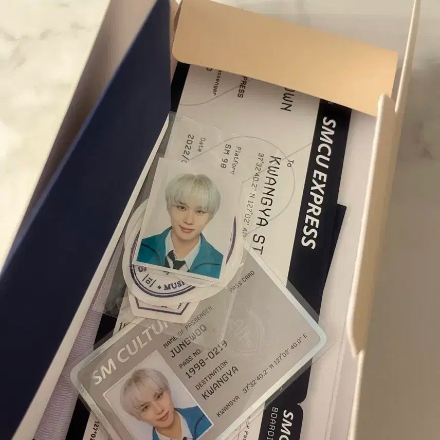 오늘만 이가격) 엔시티 정우 여권 풀세트 개봉 후 보관