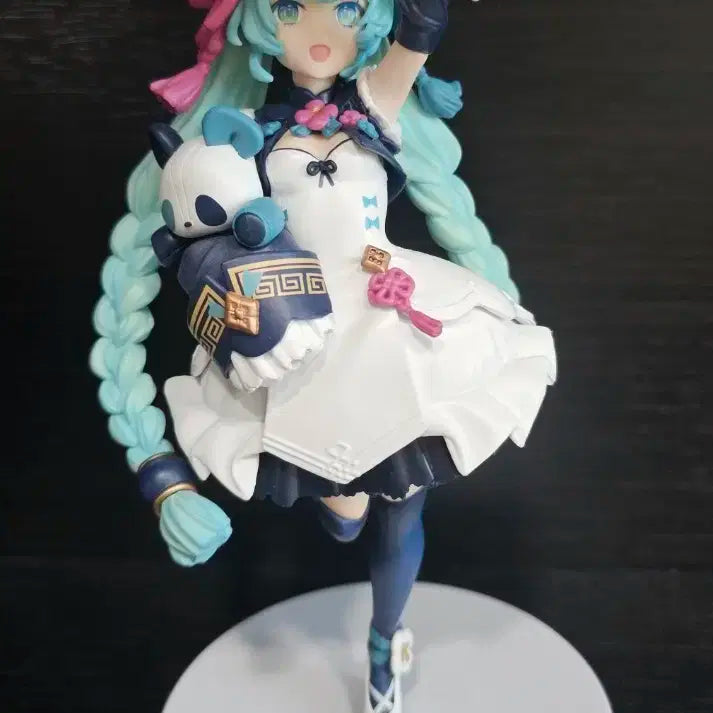 하츠네미쿠 모던차이나 피규어