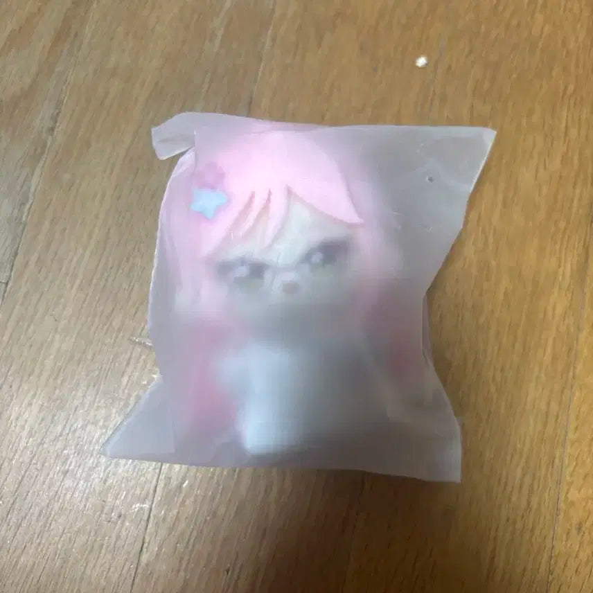에이스테 미지 인형