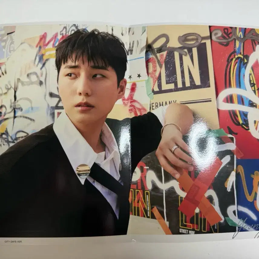 데이식스 The DECADE CITY DAYS VER 개봉 앨범