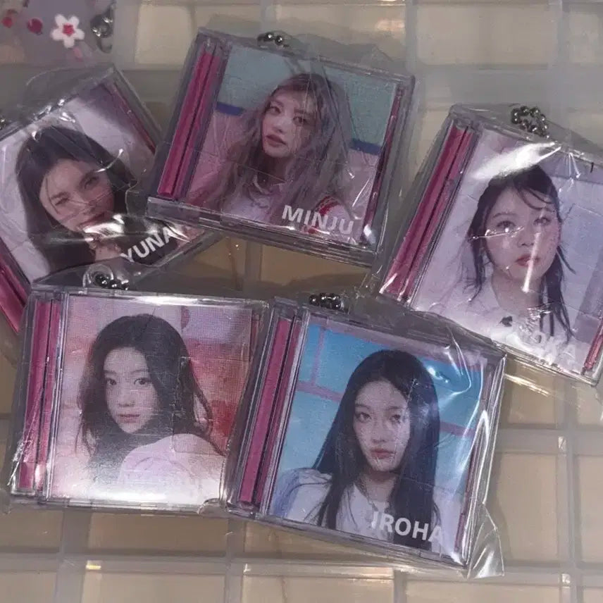 아일릿 cd 가챠 일괄