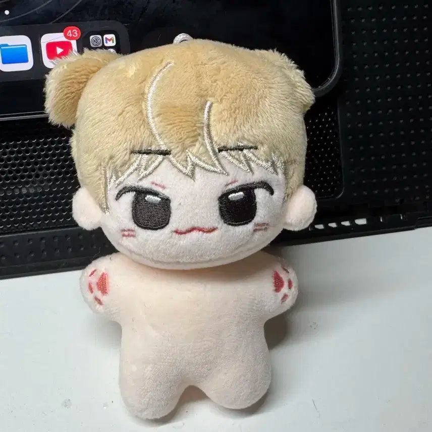 세븐틴 디노 10cm 인형 강아띠 양도해요!