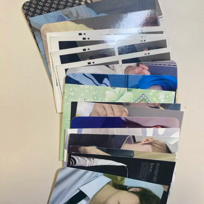 투바투 처분 목적 포카, 덤 일괄 판매