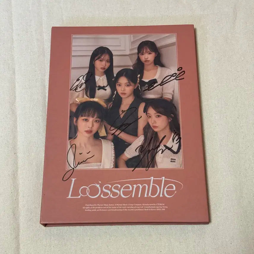 루셈블(Loossemble) [Sensitive] 전원 친필 싸인 비매