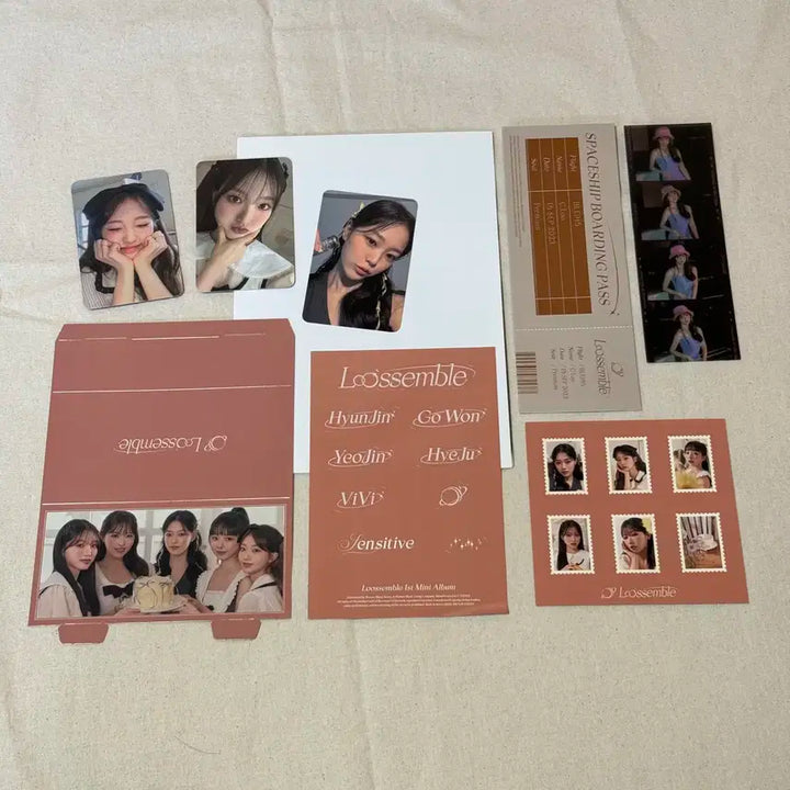 루셈블(Loossemble) [Sensitive] 전원 친필 싸인 비매