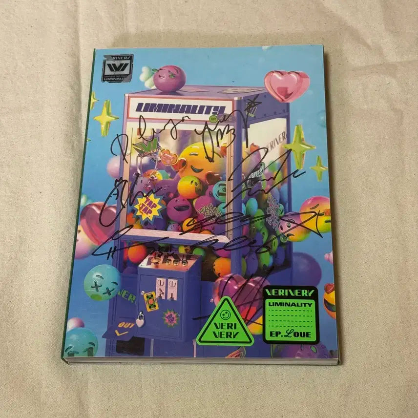 베리베리(VERIVERY) [Tap Tap] 전원 친필 싸인 비매