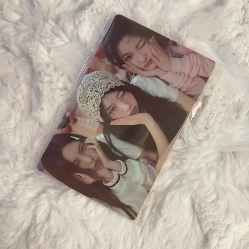 아일릿 토키요토마레 시간아멈춰라 위버스 럭드 포카 모카이로하윤아