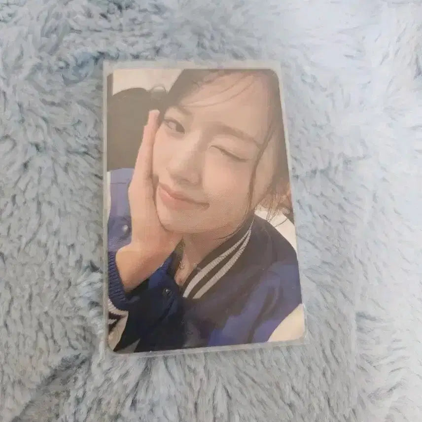 안유진 포카 판매
