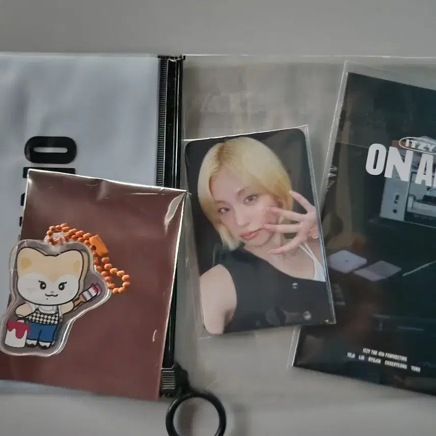 itzy 있지 팬미팅 입장 선물 기프트 포카 키링 포토티켓