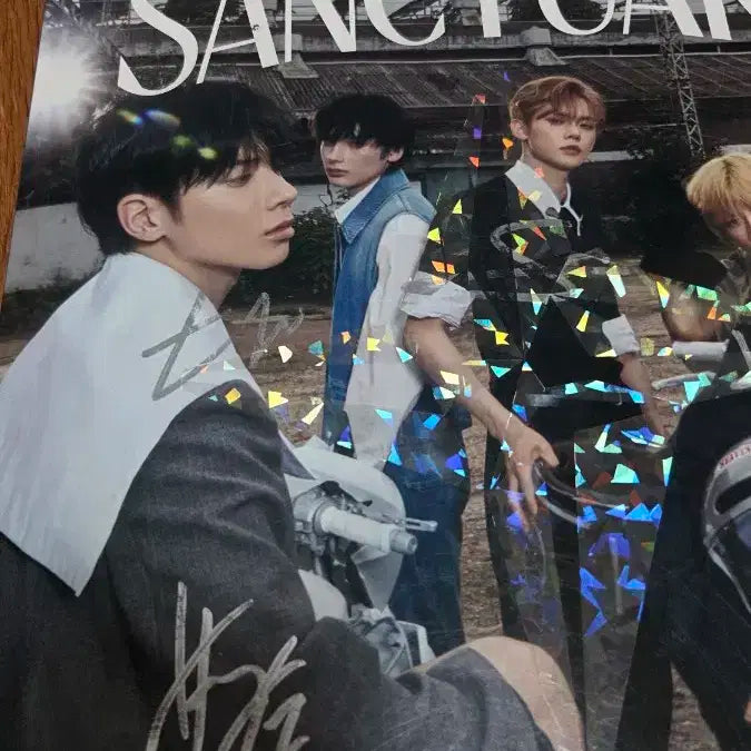 투모로우바이투게더 생추어리 싸인앨범