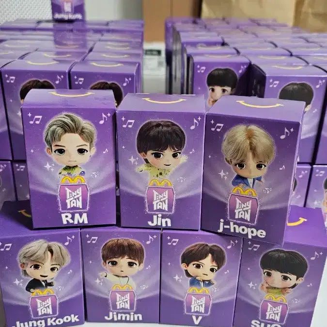 해피밀 BTS피규어 7종 1세트 팔아요