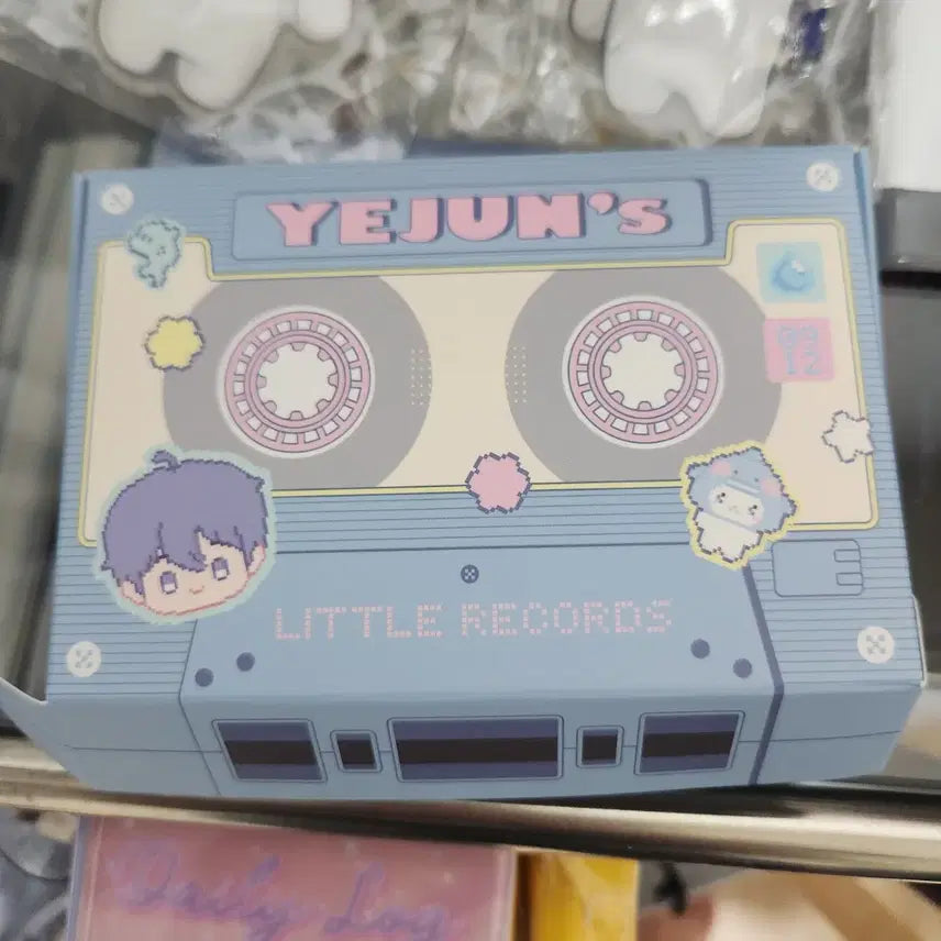 플레이브 예준 생일키트 마스킹 테이프 + 몌무 스티커 사진