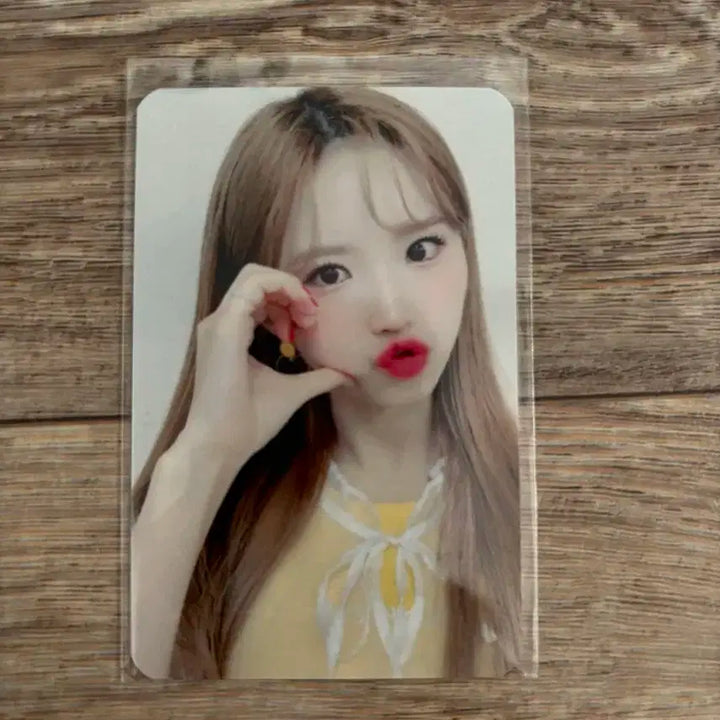 프로미스나인 송하영 공방포카 판매