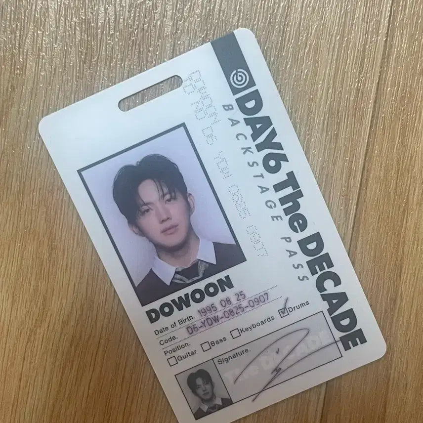 데이식스 도운 The Decade 더데케이드 키링 앨범 아이디 id 카드