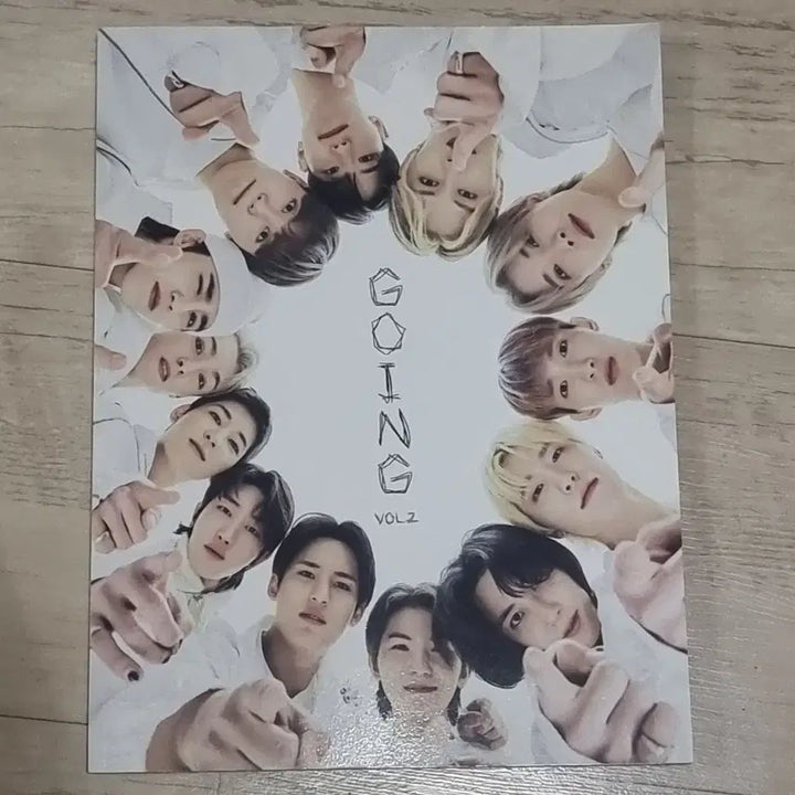 세븐틴 고잉 잡지 2 GOING SEVENTEEN VOL.2 포토북