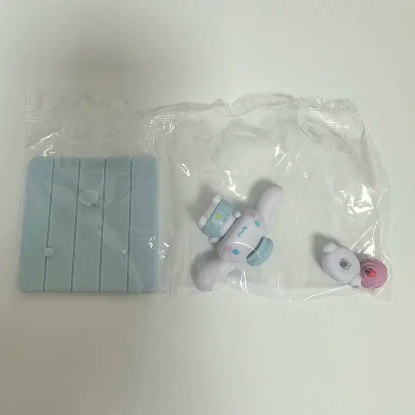 산리오 시나모롤 디오팝 피규어 카페 가챠