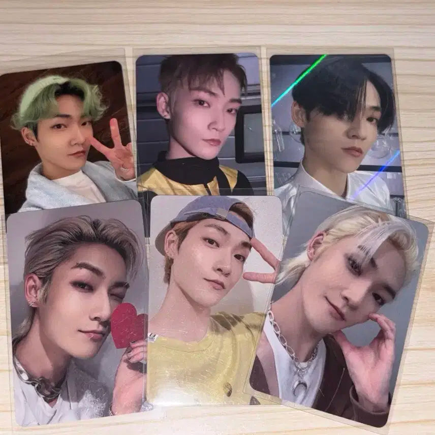 더보이즈 케빈 포카 일괄 판매합니다!