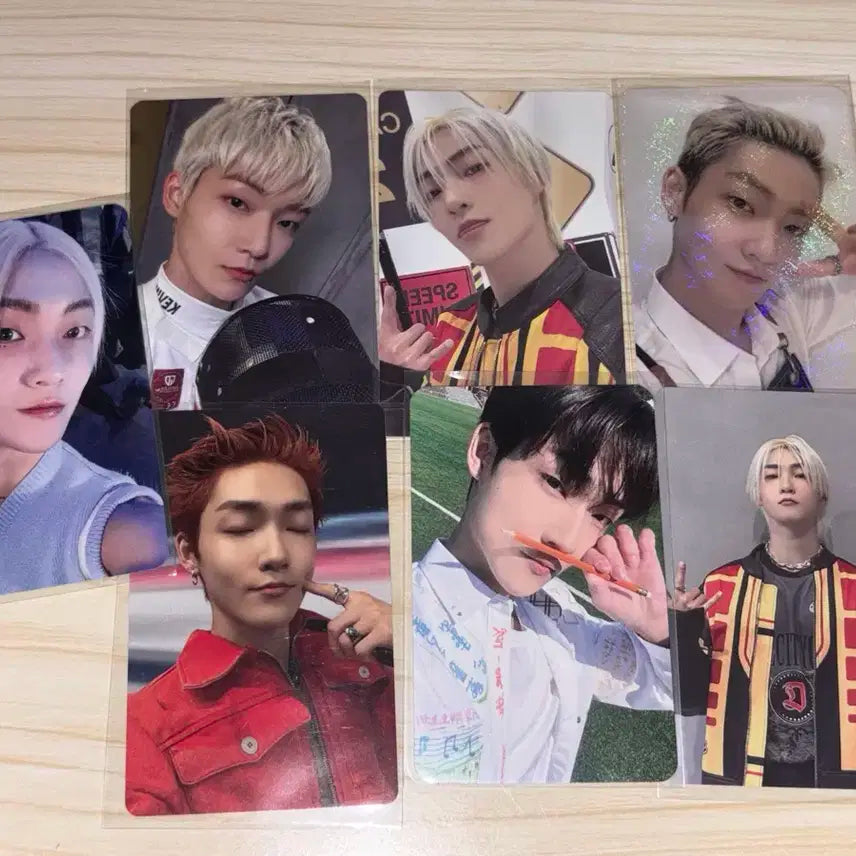 더보이즈 케빈 포카 일괄 판매합니다!