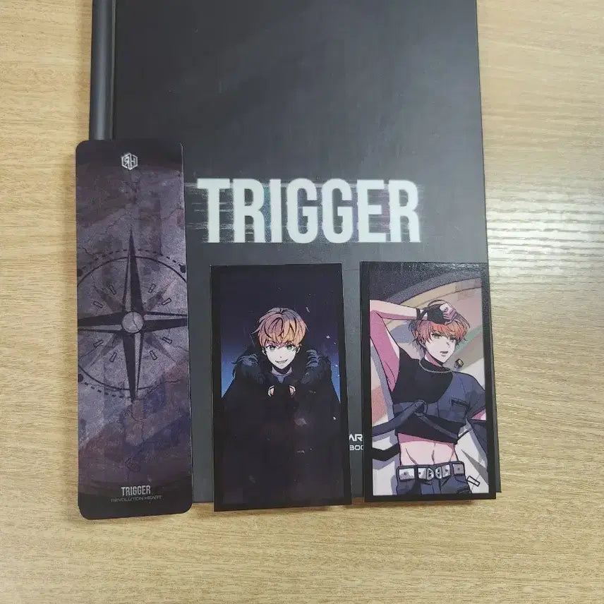 레볼루션 하트 트리거 포토북 팝니다(5000원)