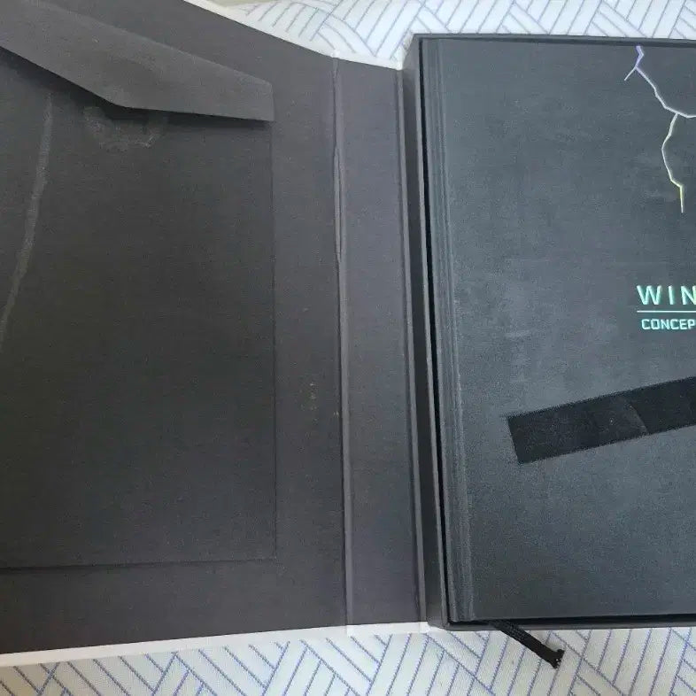 bts방탄 윙즈 Wings 컨셉북 + 윙즈 투어 서울콘 딥디dvd