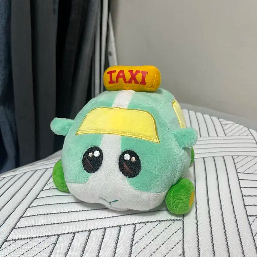 뿌이뿌이모루카 택시 인형 팝니다