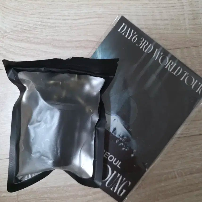 데이식스 엄브로 필름키링