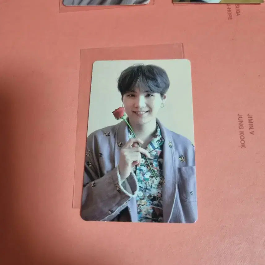 방탄소년단 메모리즈 + 슈가 앨범 포토카드 일괄양도. bts 윤기