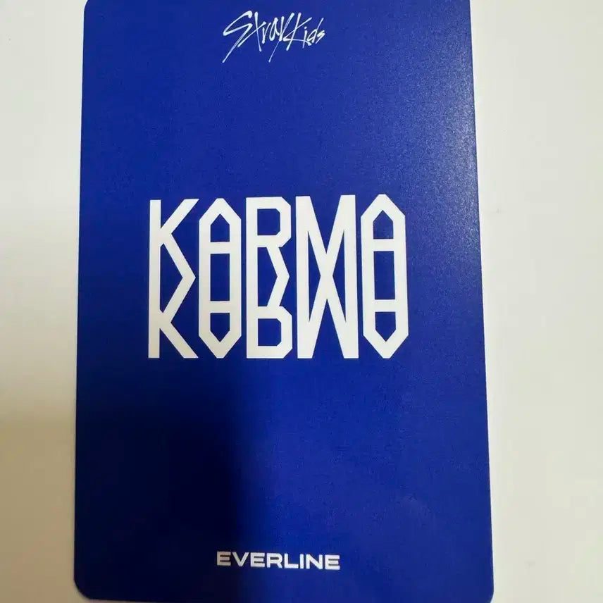 스트레이키즈 스키즈 karma 에버라인