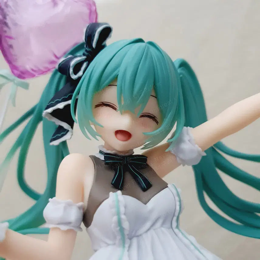 타이토 한정 하츠네 미쿠 피규어 Birthday 2025 AMP+ 스마일