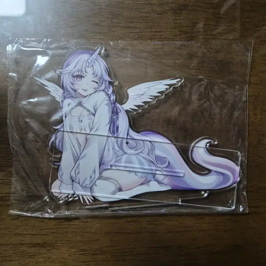 스텔라이브 아야츠노 유니 아크릴 판매합니다.