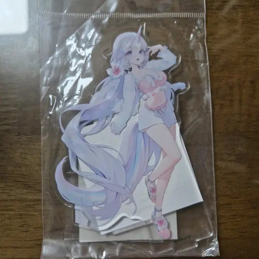 스텔라이브 아야츠노 유니 아크릴 판매합니다.