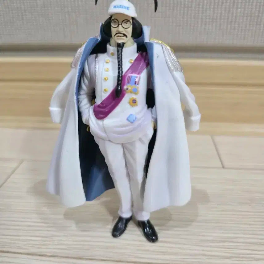 원피스 센고쿠 해군원수 피규어