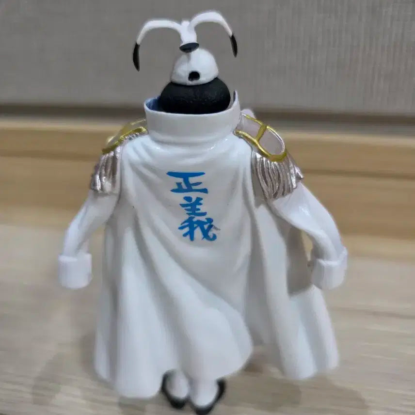 원피스 센고쿠 해군원수 피규어