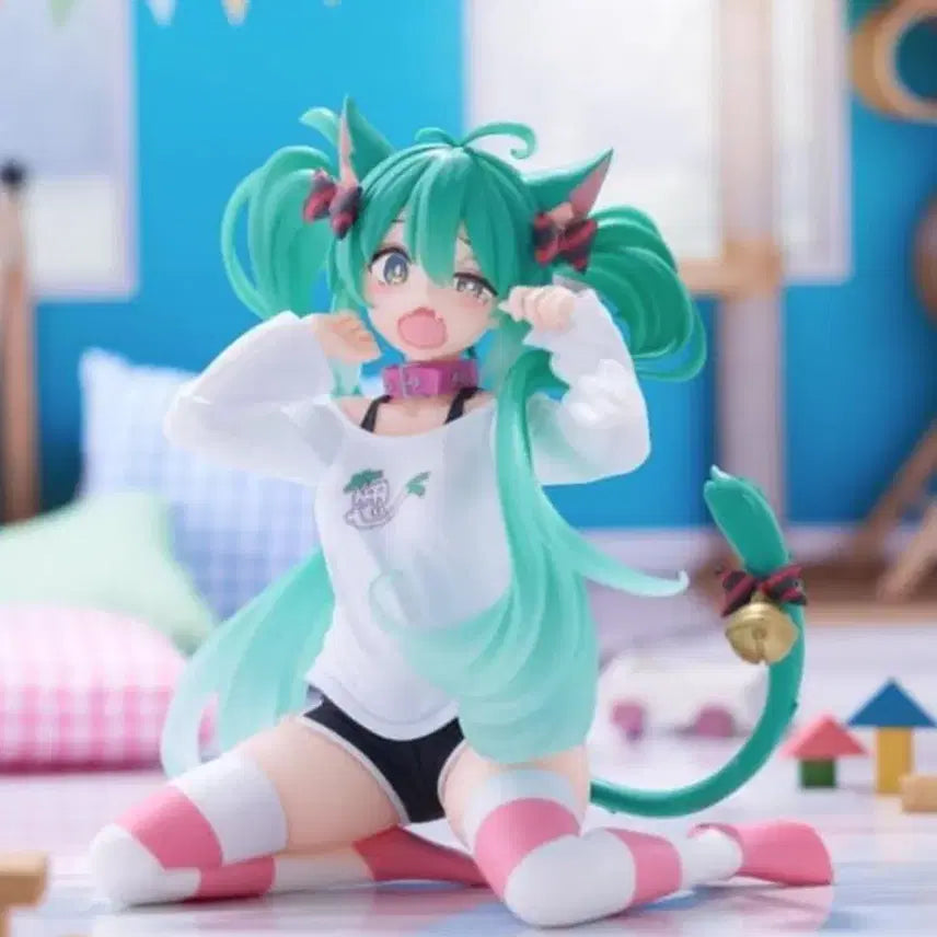타이토 하츠네 미쿠 네코미미 티셔츠 TAITO 피규어